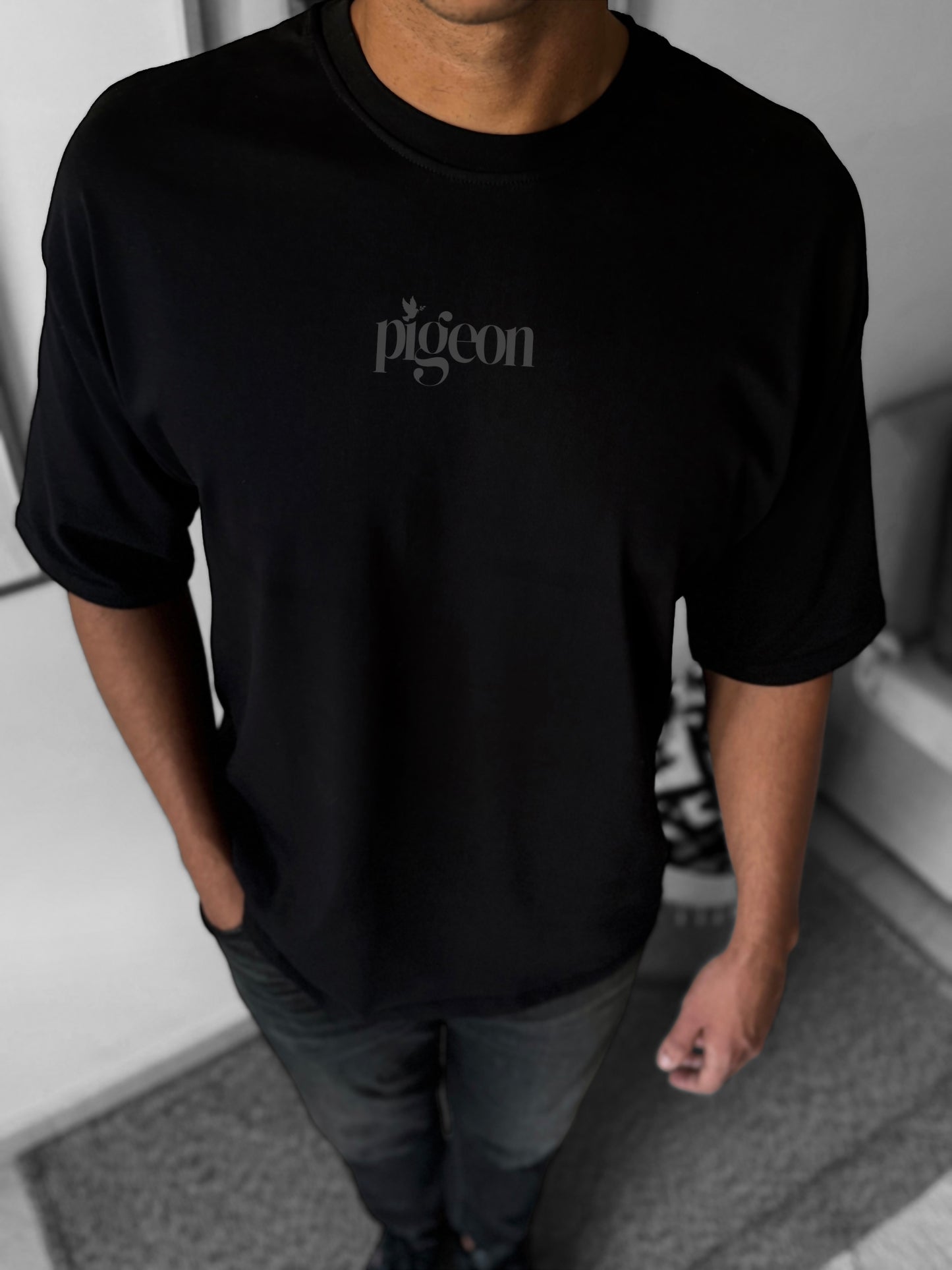 Pigeon black oversized t-shirt