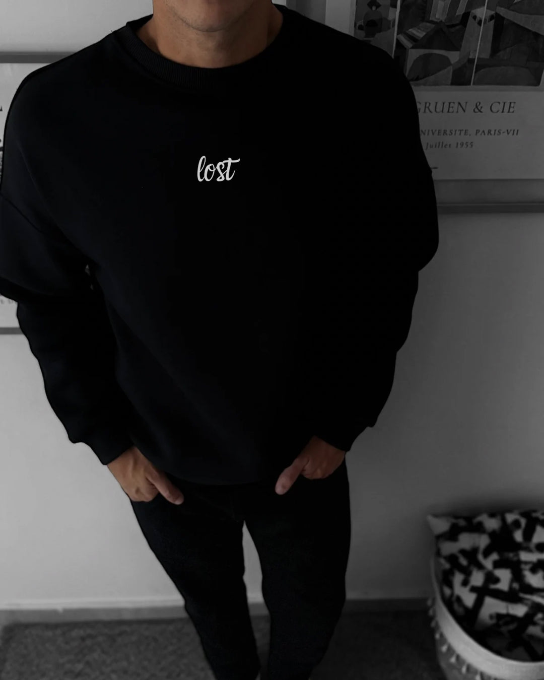 Lost black crewneck